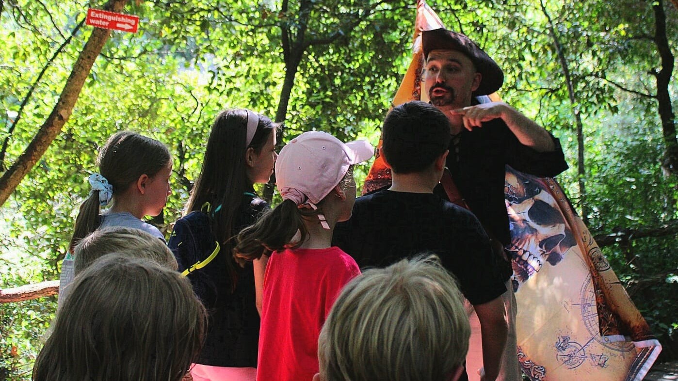 Tour dei pirati al Dinopark Funtana